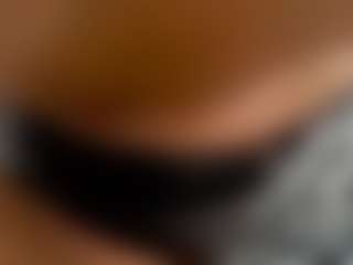 Live cam show with AuraXo - Solo on luckytryst.com