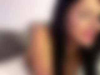 Live cam show with AuraXo - Pornstar Public on sexylive.show