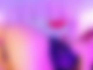 Live cam show with BellaaSanders - Red Hair Cum on Camsoda