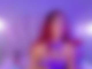 Show live cam dengan BellaaSanders - Red Hair di Camsoda