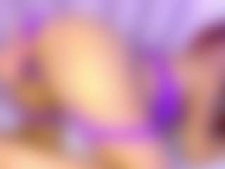Live cam show with BellaaSanders - Gray Eyes on Hubzter Live