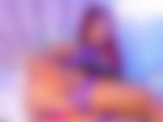 Live cam show with BellaaSanders - Gray Eyes on CamClone