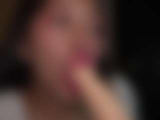 Live cam show with Helener-mouth - Moaning on Gym Cam Girls