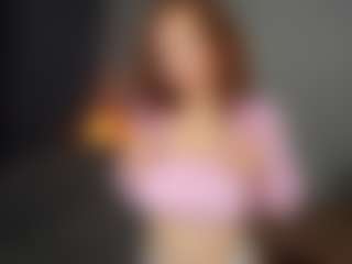 Live cam show with JenneferMoitoso - Average on StripNow