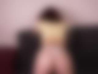 Live cam show with JenneferMoitoso - Ass Clapping on Big Tits