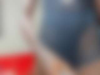 Live cam show with Kylie-Ward - Bbc on intimatelivegirls.com