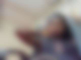 Live cam show with Kylie-Ward - Brown Eyes on dropp.cam