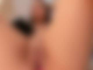 Live cam show with LisaBlaer - Public Brown Hair on Uber Horny