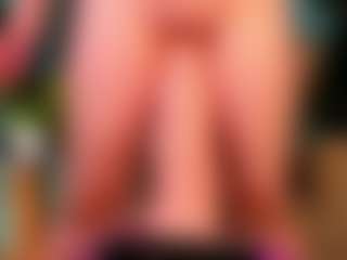 Live cam show with MaeWilkins - Gape on Camsoda