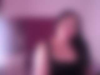 Miafuegolatino's Live Sex Cam Show