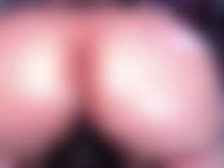 Miafuegolatino's Live Sex Cam Show