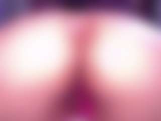 Live cam show with Miafuegolatino - Butt Plug on PervPlay.com