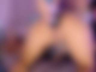 Live cam show with NicoleMadrird - Big Cock on Milf Play