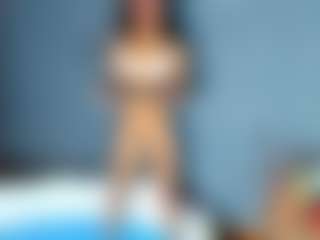 Live cam show with NicoleMadrird - Brown Hair on livesuperchat.net