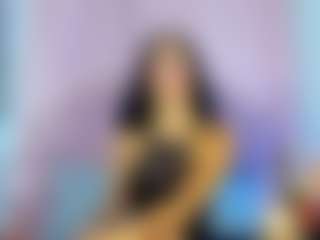 Live cam show with NicoleMadrird - Brown Eyes on Gym Cam Girls