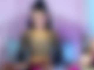 Live cam show with NicoleMadrird - Spank on CamwithHer