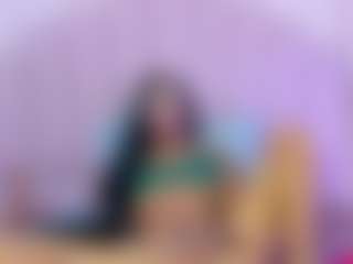 NicoleMadrird's Live Sex Cam Show