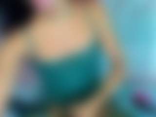 Live cam show with NicoleMadrird - Gape on Soda Cam