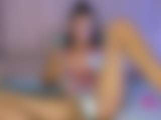 Live cam show with NicoleMadrird - Tease on Camsoda