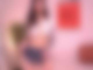 Live cam show with Pheromoon - Flashing on SpankPalCams