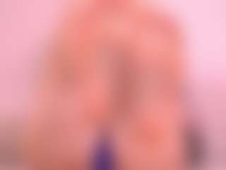 Live cam show with Pheromoon - Handjob on camtv