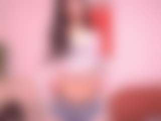 Live cam show with Pheromoon - Flashing on livesuperchat.net