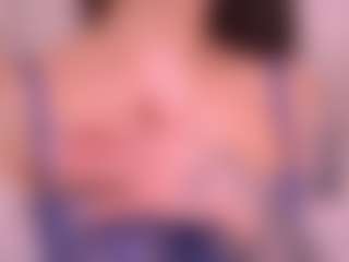 Live cam show with Pheromoon - Flashing on madthumbs