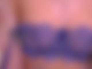 Pheromoon's Live Sex Cam Show
