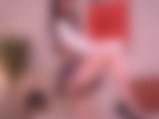 Live cam show with Pheromoon - Handjob on Camsoda