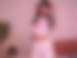 Live cam show with Pheromoon - Oil on Camsoda