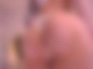 Pheromoon's Live Sex Cam Show