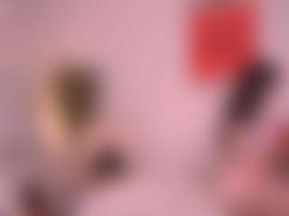 Pheromoon's Live Sex Cam Show