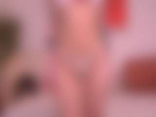 Pheromoon's Live Sex Cam Show