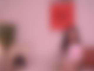 Pheromoon's Live Sex Cam Show