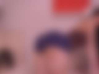 Pheromoon's Live Sex Cam Show