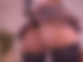 Pheromoon's Live Sex Cam Show