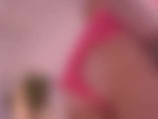 Live cam show with Pheromoon - Spank on SxyPornLive