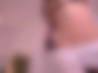 Pheromoon's Live Sex Cam Show