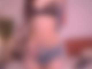 Pheromoon's Live Sex Cam Show