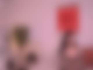 Pheromoon's Live Sex Cam Show
