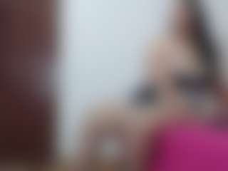 Live cam show with SalmaDaniela - Double Penetration on StripNow