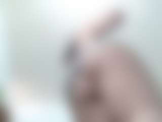 Live cam show with SalmaDaniela - Shaved Pussy Curvy on Streamer API