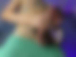 Live cam show with Bennet-Gray - Orgasm on Camsoda