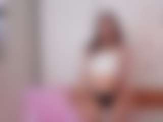 Live cam show with Rose - Lesbian on makecum.org