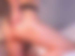 Live cam show with Rose - Solo on StripNow