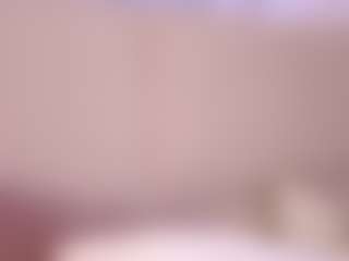 Live cam show with Rose - Hairy Pussy on Gym Cam Girls