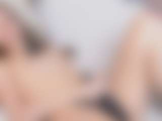 Live cam show with Rose - Oil on Camsoda