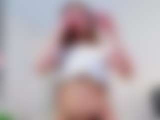 Live cam show with Rose - Hairy Pussy on Dare Cams