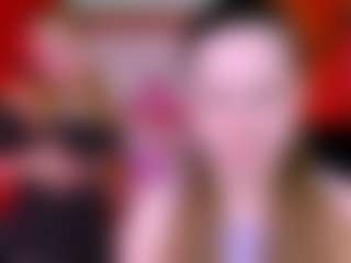 Live cam show with lumi-soft - Moaning on SpankPalCams