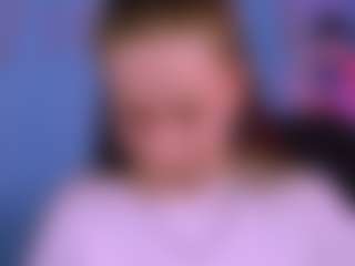 Live cam show with lumi-soft - Striptease on AdultVida.com